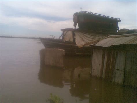 Flood At Onitsha Market As River Niger Rises - Travel - Nigeria