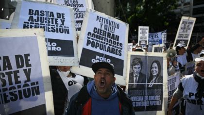 Protesto em Buenos Aires contra cortes do governo Milei tem detenções e