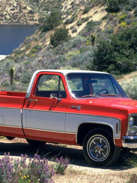 Free Download Old Chevrolet Silverado Truck Wallpaper Hd 1680x1050