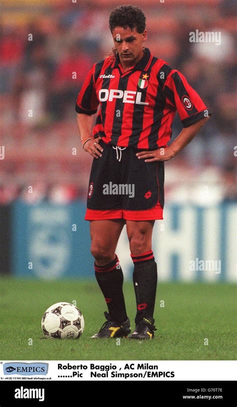 Roberto Baggio Ac Milan Hi Res Stock Photography And Images Alamy