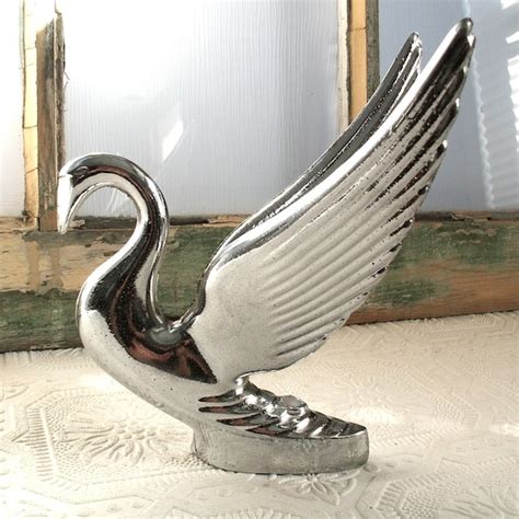 Vintage Swan/Bird Hood Ornament