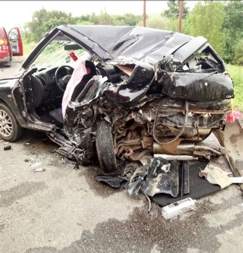 Accident Cu Ma Ini Provocat De Un Ofer B Ut Patru Oameni Au Ajuns