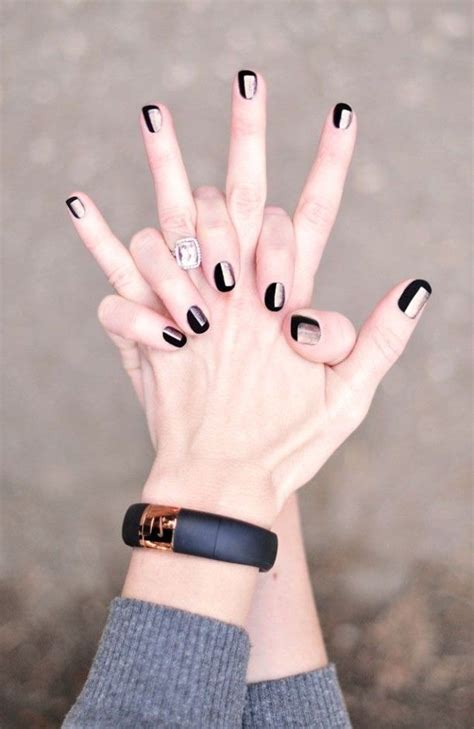 Black Rose Gold Manicure Gold Manicure Rose Gold Nails Black Nails