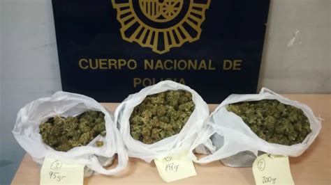 Incautan Medio Kilo De Marihuana En Un Coche Que Circulaba Por Zaragoza