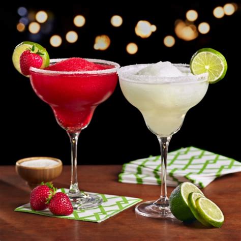 Mr Mrs T Strawberry Daiquiri Margarita Mix L Ralphs