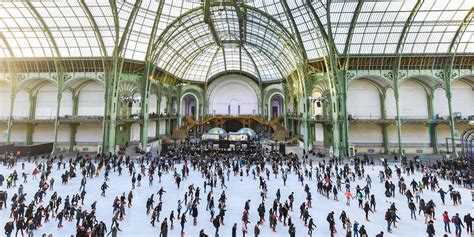 La Plus Grande Patinoire Au Monde Est De Retour Paris