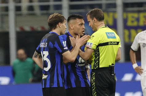 Insulto Acerbi A Juan Jesus La Penna Bocciato Da Gazzetta