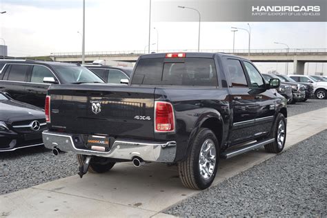 Handiri Cars 2018 Ram 1500 4wd Crew Cab Laramie [par] Maximum Steel Metallic 06