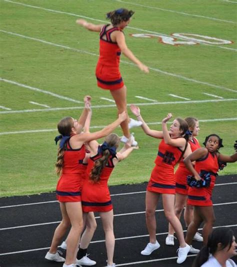 Cheerleading Embarrassing Moments Girls Telegraph