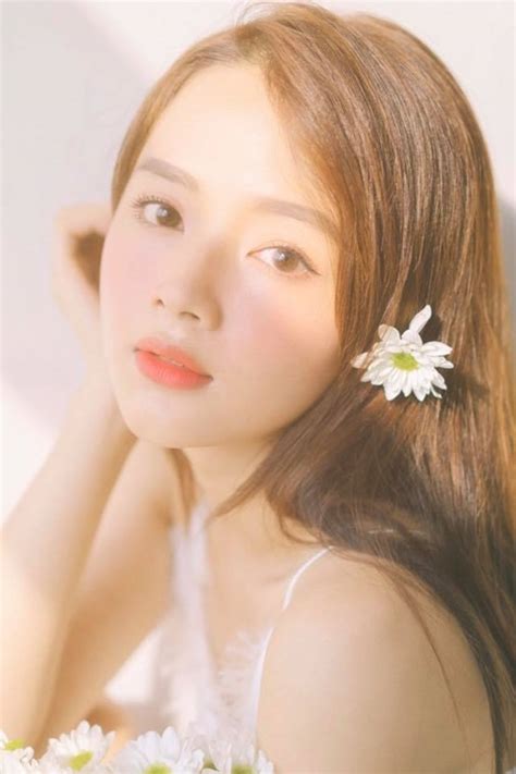 Hình ảnh bất ngờ của hot girl ảnh thẻ sau năm nổi tiếng Dậy thì quá xuất sắc hóa cô nàng hư