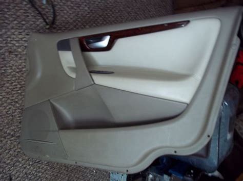 Sell Volvo Xc V Door Panel Front Right Tan In Raymond New