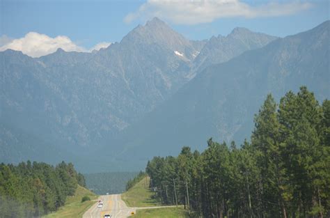 Road Trip through Canadian Rocky Mountains Parks | South Pacific Engagement