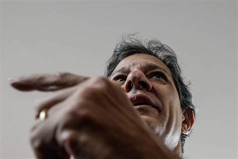 Haddad se reúne Lula após cancelar viagem à Europa 04 11 2024