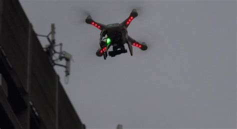 V Deo Capta Momento Em Que Drone Cai Sobre Grupo De Manifestantes Na