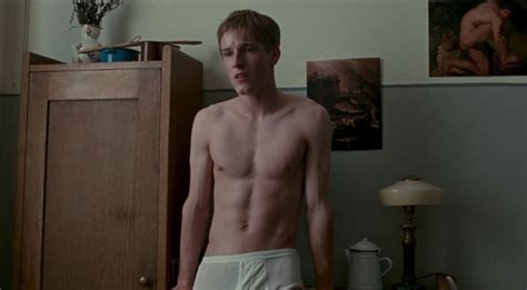 Louis Hofmann Nackt Aus Der Netflix Serie Dark Fit Naked Guys