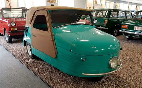 Советскую трехколесную машину 1956 года выставили на продажу за ₽4,1 ...