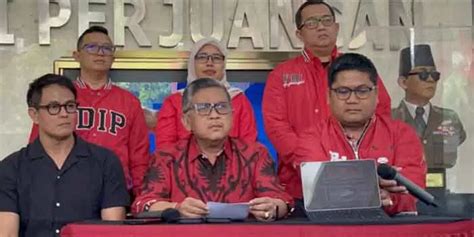 Hasto Sangsi Prabowo Akan Mengikuti Jejak Mahfud Md Mundur Dari Kabinet