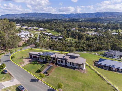 9 Huntington Drive Maudsland Qld 4210 Au