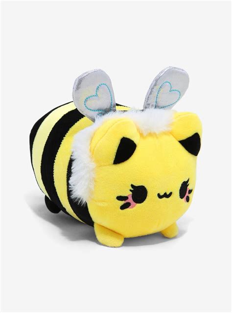 Tasty Peach Queen Bee Meowchi Plush Hot Topic Exclusive Hot Topic