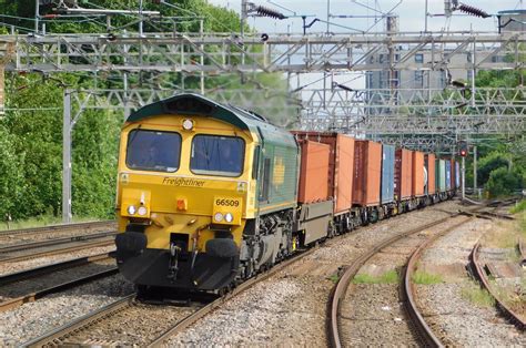 Containers For Garston Freightliner Class 66 Locomotive 66… Flickr