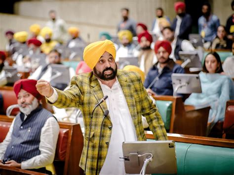 Ek Tha Hasda Vasda Punjab Congress Hits Back At Cm Bhagwant Manns Shortest Story Jibe Dsp