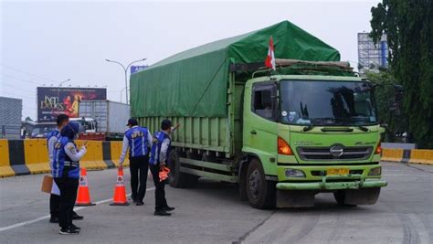 Catat Angkutan Barang Dilarang Melintas Di Jawa Timur Dari Desember