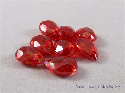 Faceted Acrylic Teardrop Beads In Red Pcs