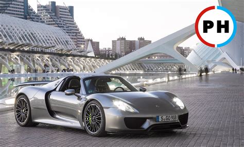 A Closer look At the Porsche 918 Spyder