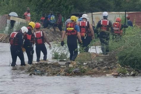 Tshwane Floods Rescue Efforts Underway As People Stranded On Rooftops