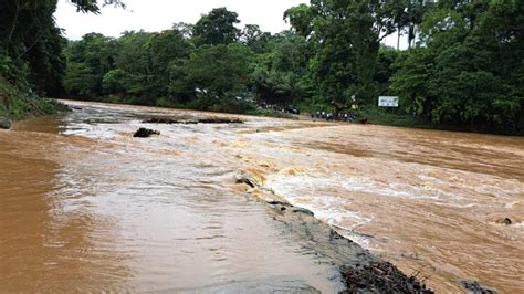 Cientos de familias incomunicadas en Peralvillo por crecida del río Ozama