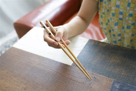 箸の正しいマナーとは？やってはいけない使い方や会席料理の食べ方も詳しく紹介 有限会社 神戸はしまん