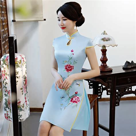 Fashion Chinese Womens Mini Cheongsam New Arrival Short Style Rayon