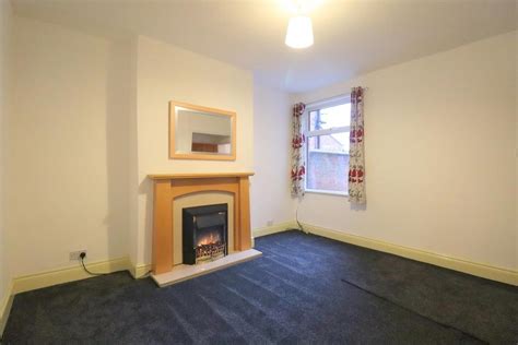 Denver Avenue Crewe CW2 7PX 2 Bed Terraced House 700 Pcm 162 Pw