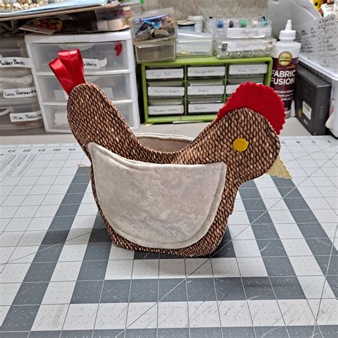 Handmade Standing Chicken Rooster Oven Mitt Insulated Pot Holder Brown