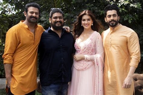 Kriti Sanon As Sita Sunny Singh As Lakshman In Prabhas Saif Ali