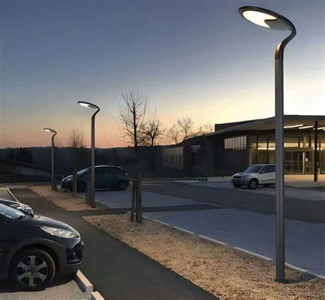 Quels Sont Les Avantages Des Lampadaires Solaires Pour L Clairage