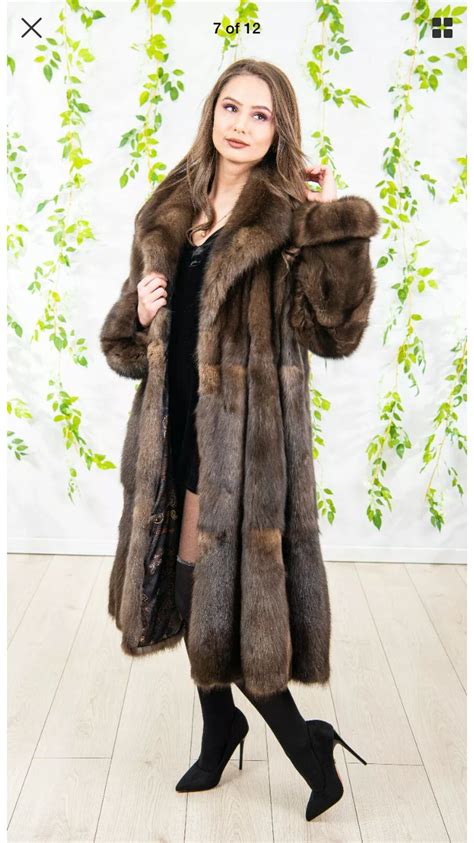 Pin By Mark George On Furcoats Fur Fashion Fur Coats Women Sable