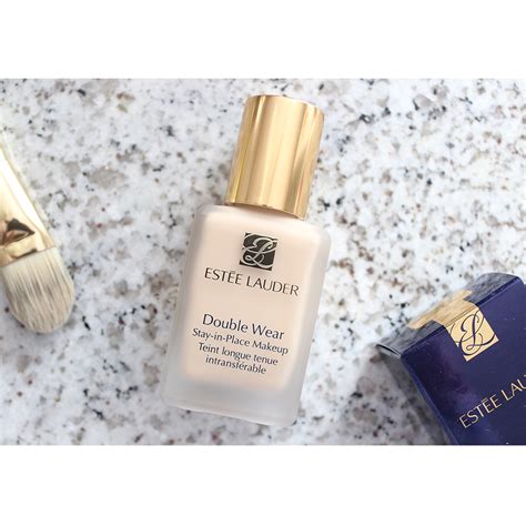 ESTEE LAUDER Double Wear Stay In Place SPF 10 1N1 Ivory Nude SOL