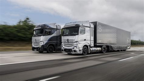 Daimler Truck Sıvı Hidrojen Kullanan GenH2 Kamyonun Testlerine Devam