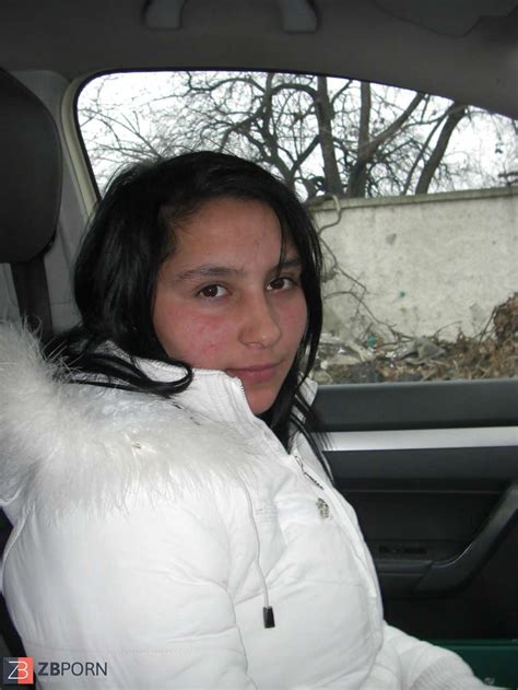 PUTA In Da Car ZB Porn