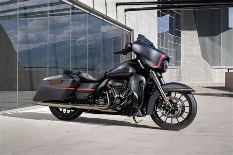 2018 Cvo Harley Davidson® Flhxse Cvo™ Street Glide® 2018 Modelle