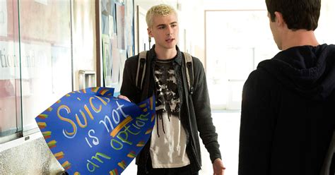 13 Reasons Why Miles Heizer Disagrees Suicide Scene