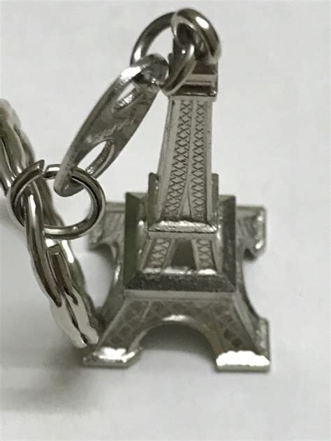 Eiffel Tower Keychains Hobbies Toys Travel Travel Essentials