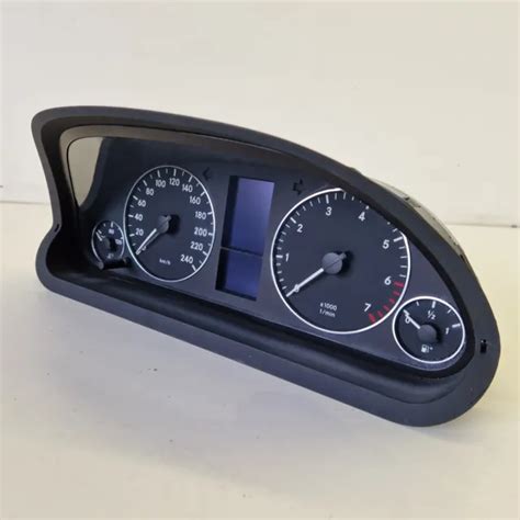 A34 MERCEDES BENZ W169 Classe A Instrument Compteur De Vitesse Km H