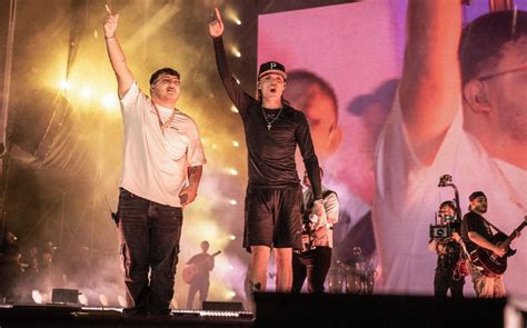 Peso Pluma Canta Con Grupo Frontera En Concierto De Monterrey