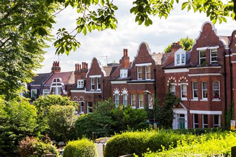 Finchley Road Property Guide