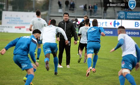 Foot Ligue Chamois Niortais Fc Aj Auxerre Le Flickr