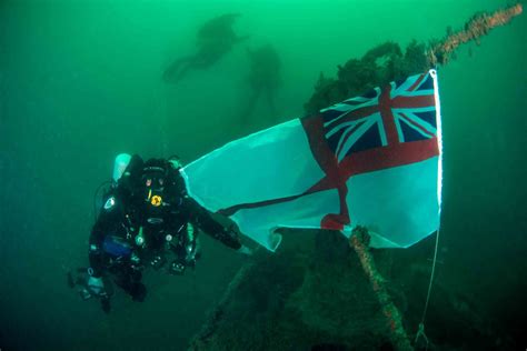 Dive Team Pays Respects To Hms Boadicea