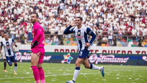 Pablo Sabbag tras su gol a Universitario de Deportes en el clásico