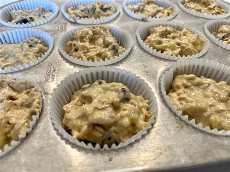 Easy Banana Chocolate Chunk Muffins With Oatmeal Lettuce Grow Something